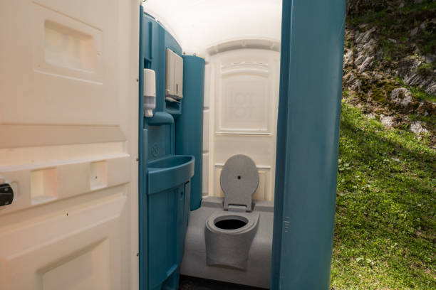 Best Standard Portable Toilet Rental  in Teays Valley, WV
